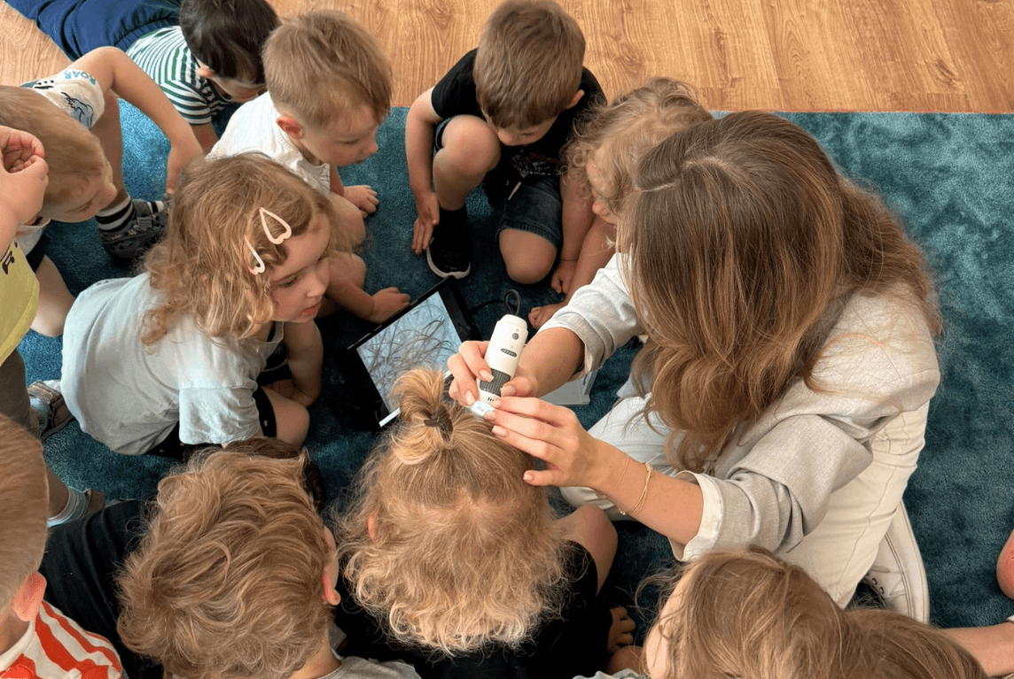 AROMASE poland ESG_B corner_children (2)