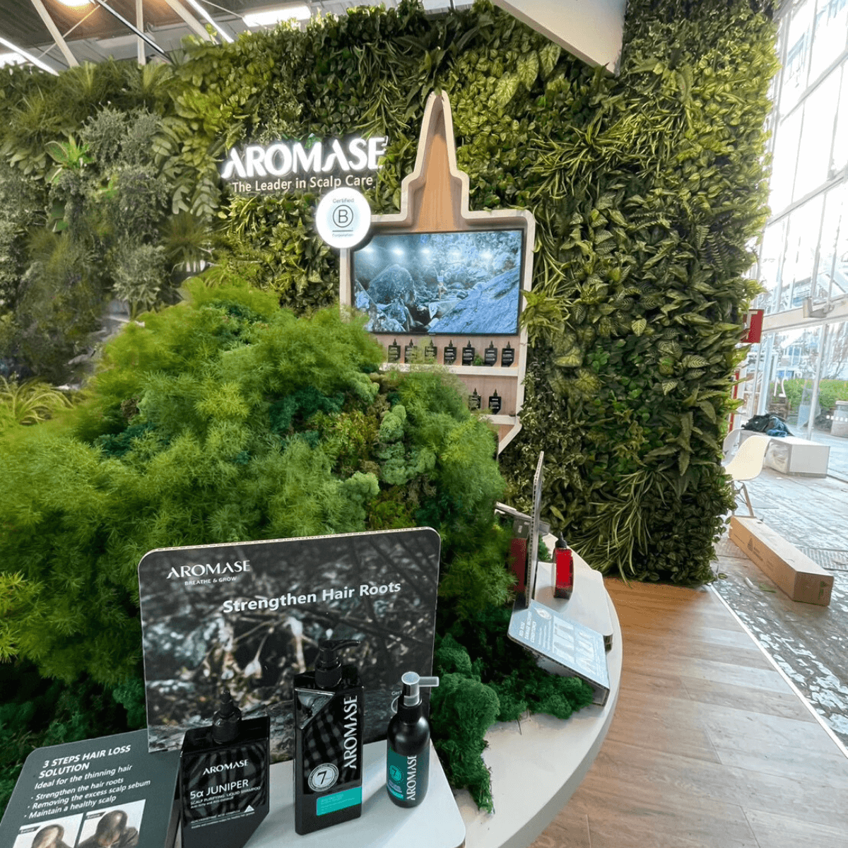 AROMASE_cosmoprof Bologna 2025 scalp forest